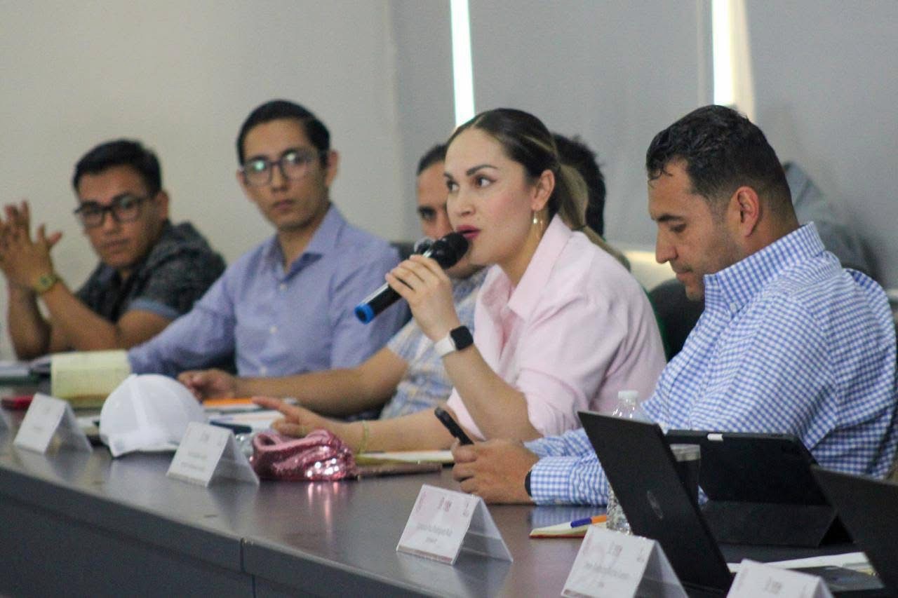 Valeria Aguilar Juàrez da seguimiento al programa “Viviendas para el Bienestar” en Michoacán